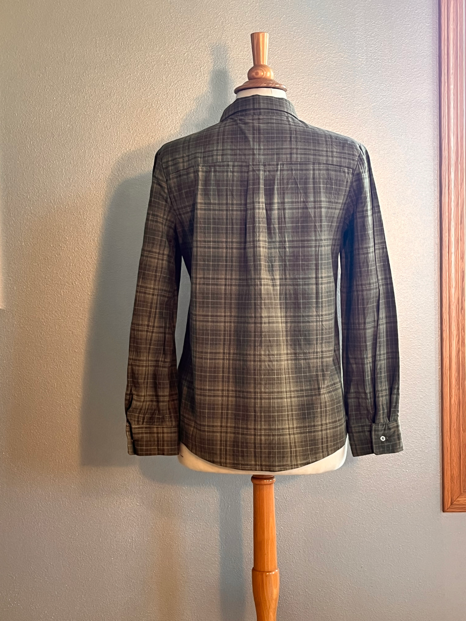 Green Flannel — detail